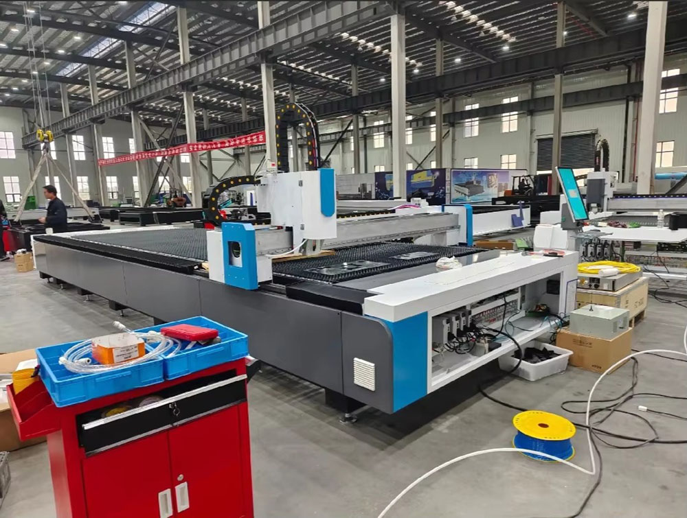 Machine de découpe laser à fib - Industrial Laser Cutter For Metal avis et prix