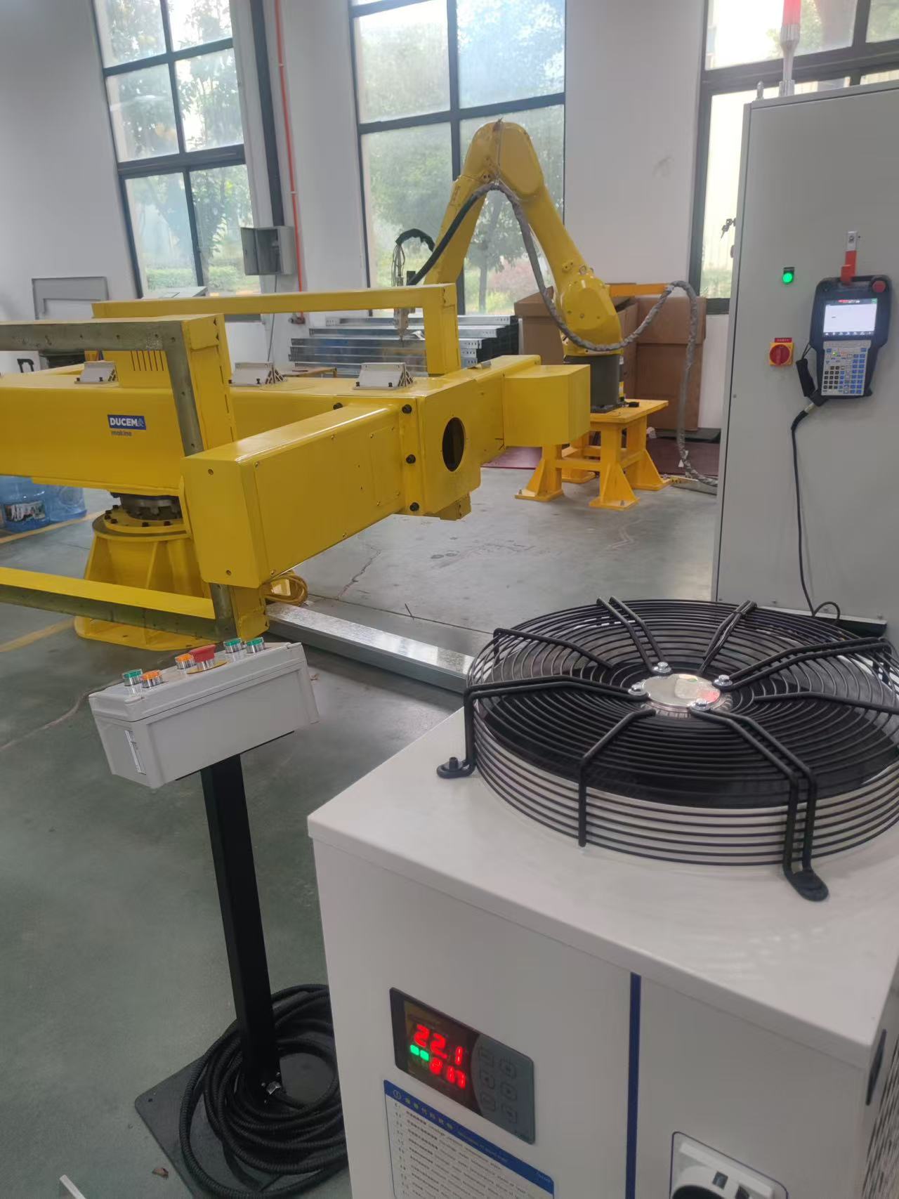 Découpeuse laser industrielle  - Industrial Laser Cutter For Metal avis et prix